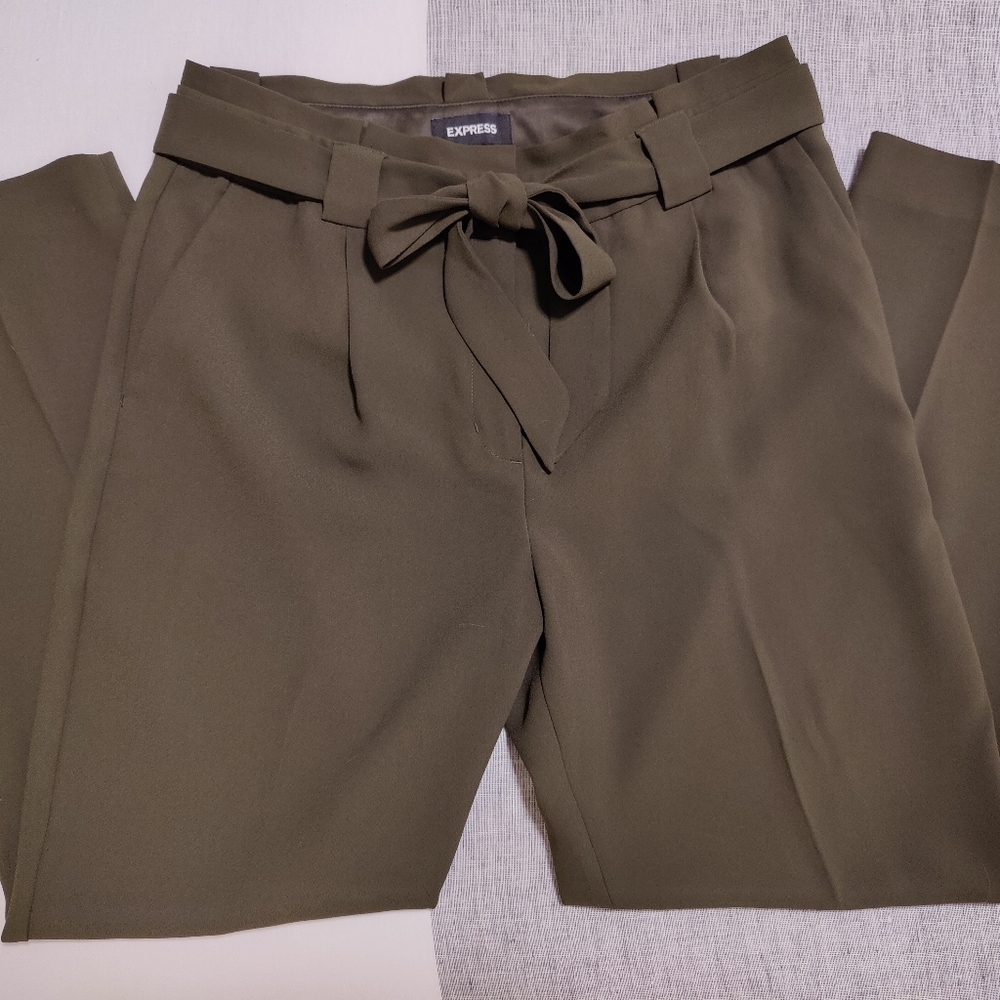 Express Women's Paperbag Pant, Size 12